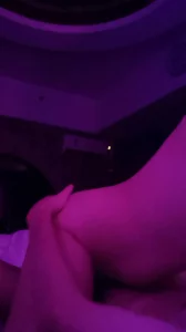 骚母狗自己动